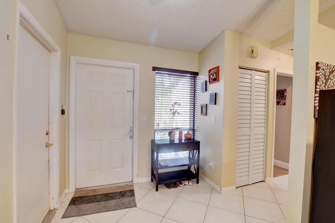 Photo of 14 Walcott Drive