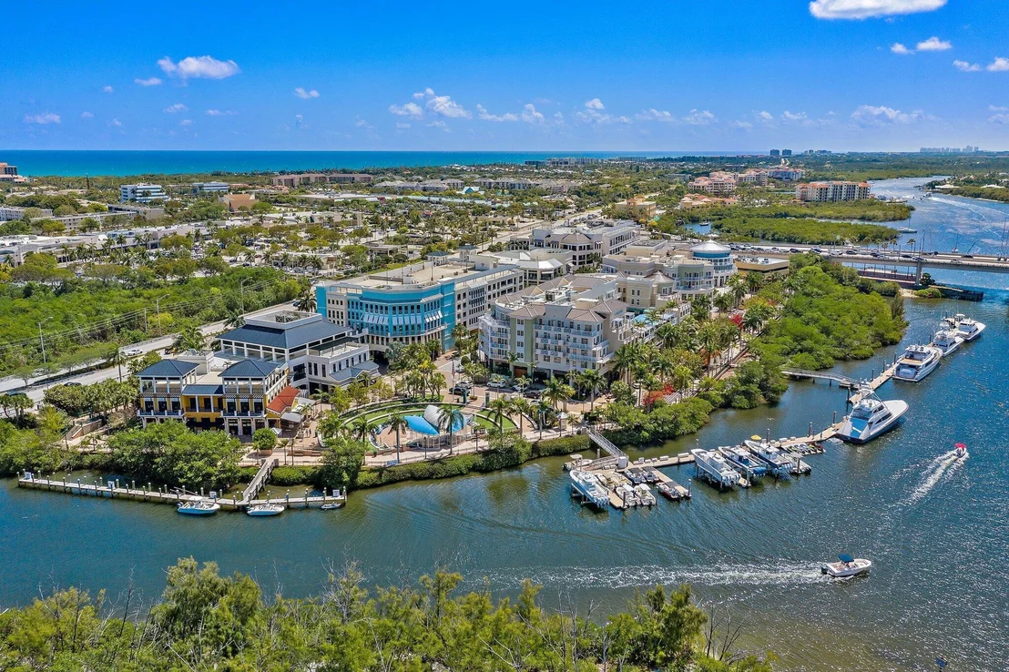 Photo of 6440 Mullin Street