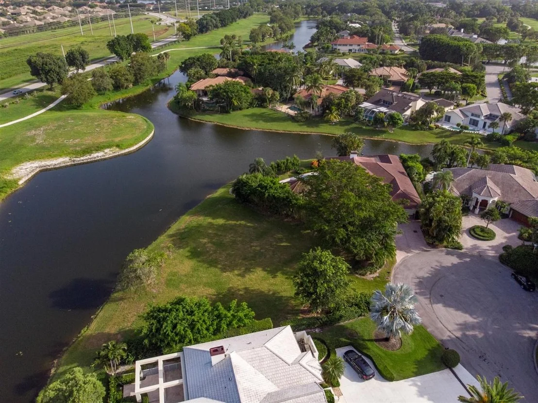 Photo of 2289 Golf Brook Drive