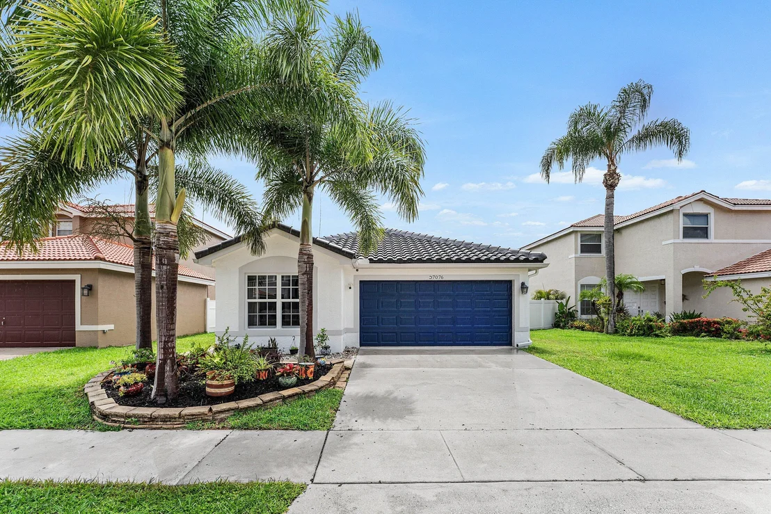 Photo of 7076 Middlebury Drive