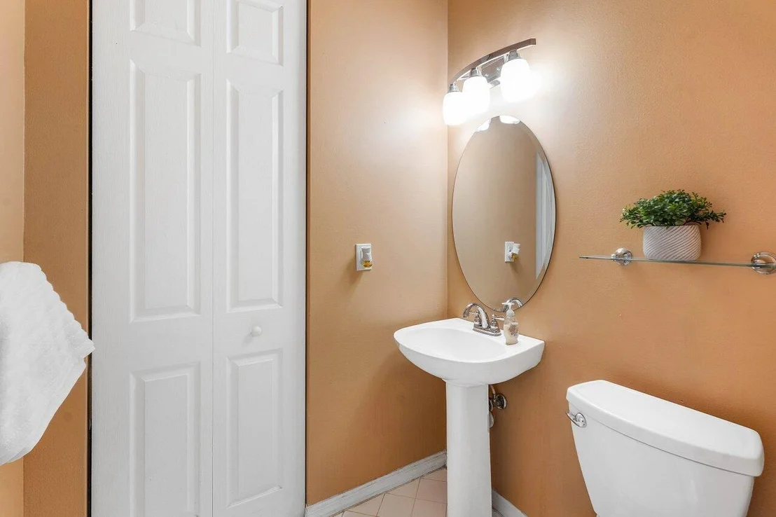Photo of 11302 Edgewater Circle