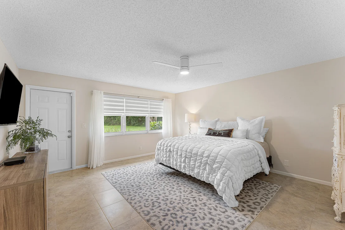 Photo of Unit C at 14250 NESTING Way