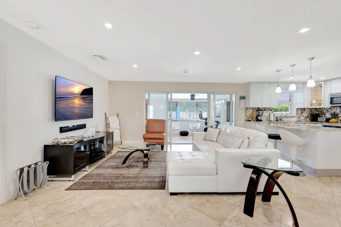 Photo of 1131 Surf Road