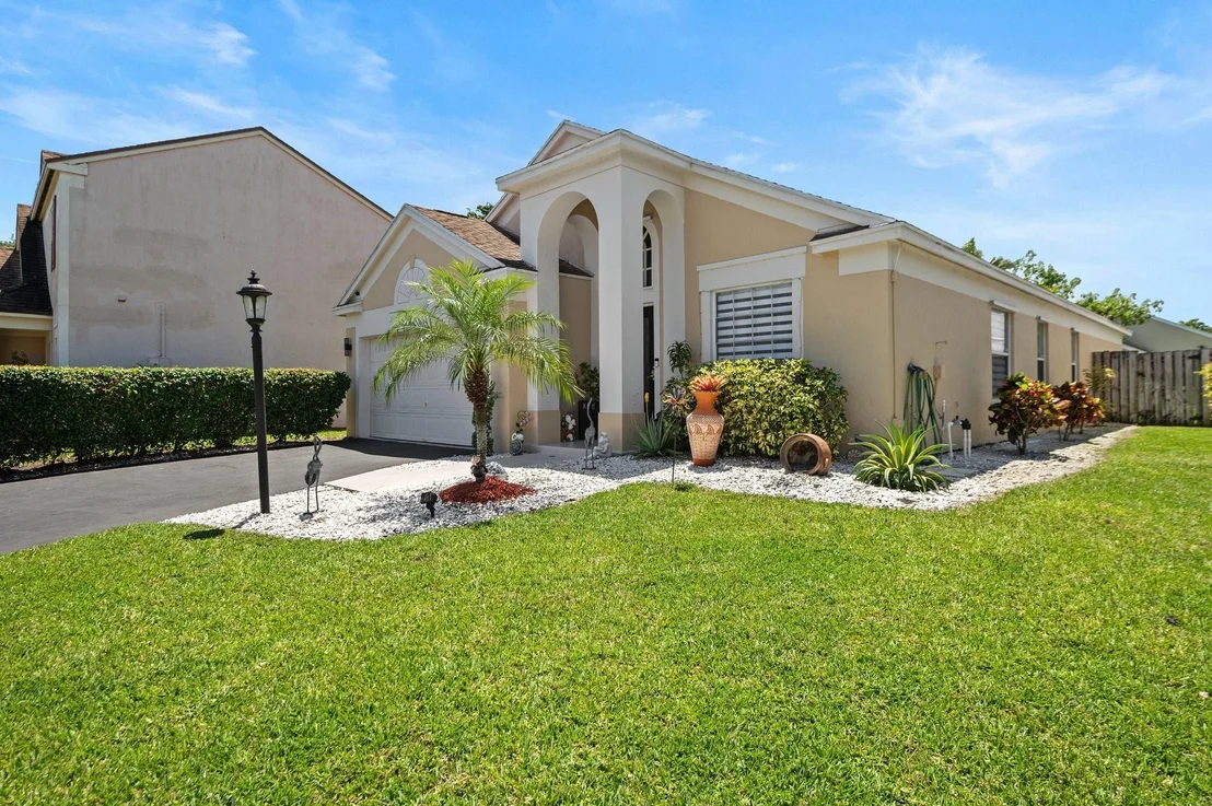 Photo of 39 Teal Way
