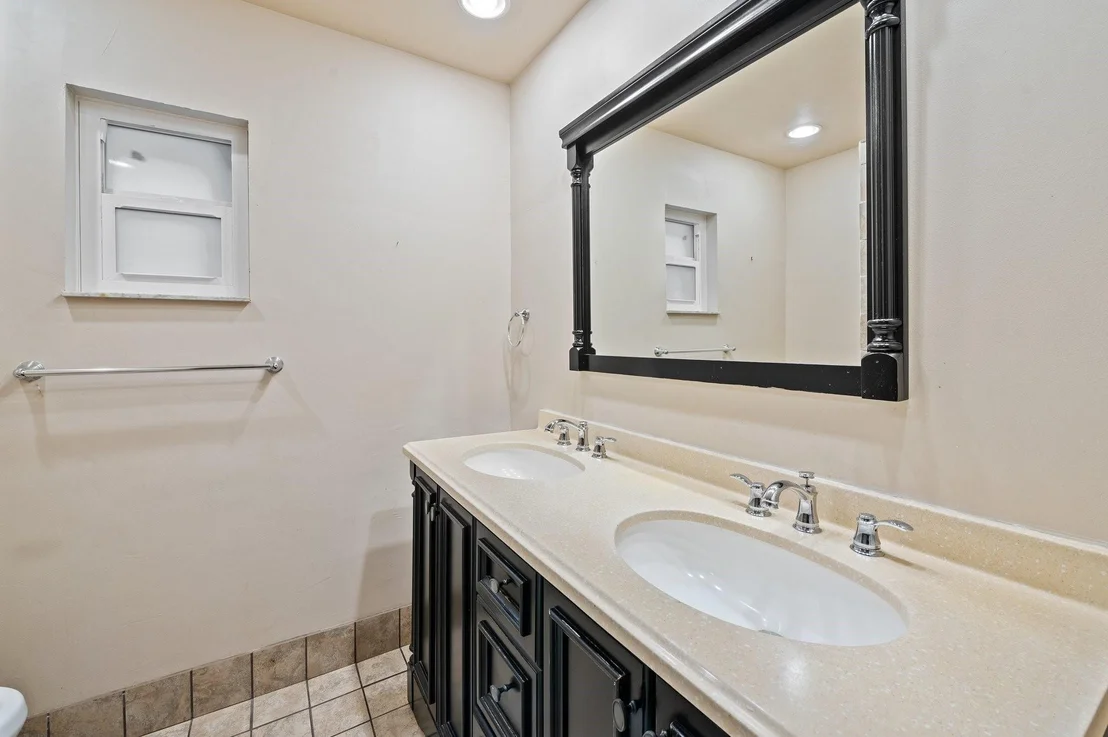 Photo of 41 W Palm Drive