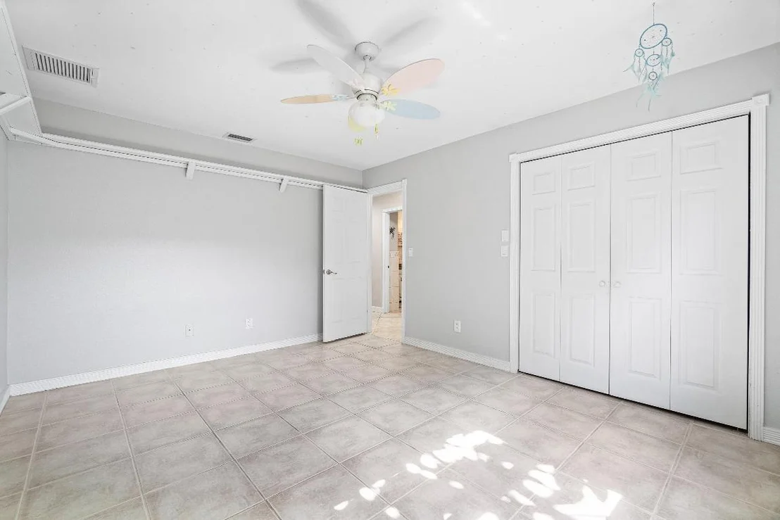 Photo of 1108 Petrel Road