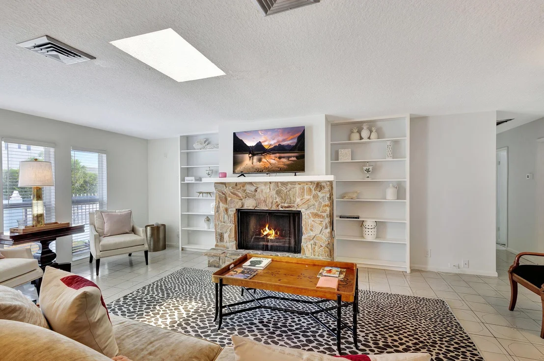 Photo of 430 Mars Way
