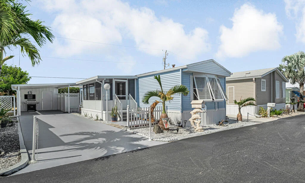 Photo of Unit 52 at 14661 Us Highway 1