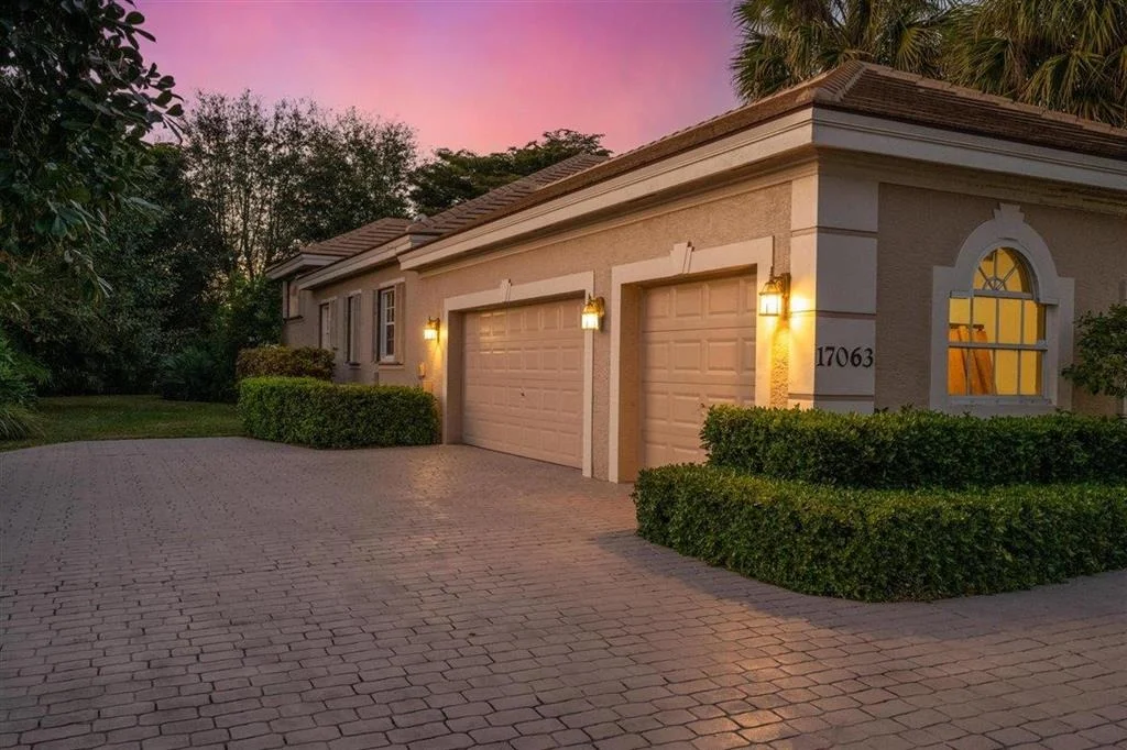 Photo of 17063 Gulf Pine Circle