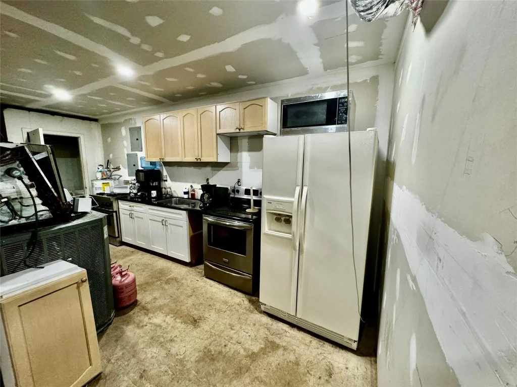 Photo of Unit 607 at 1791 Blount Road