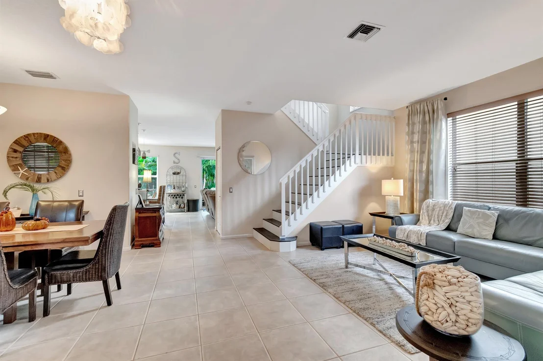 Photo of 7061 Chesapeake Circle
