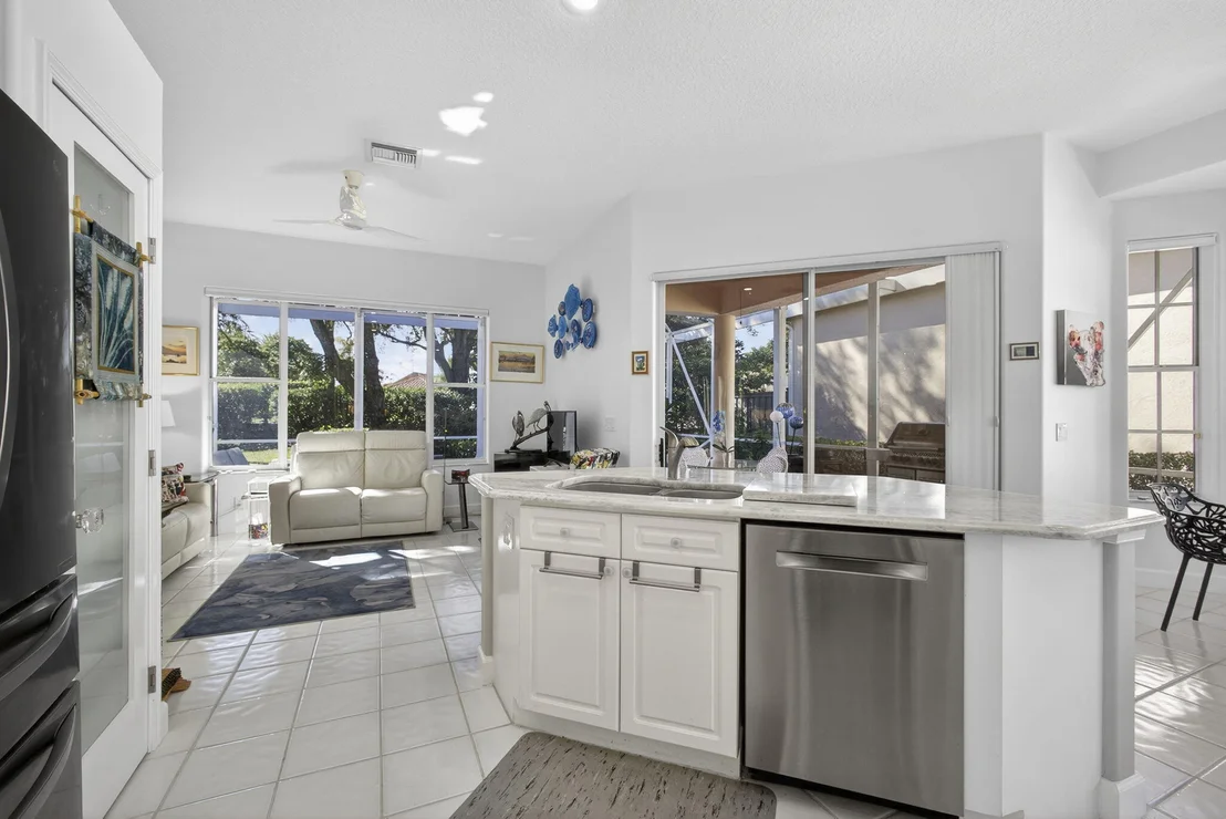 Photo of 951 Augusta Pointe Drive