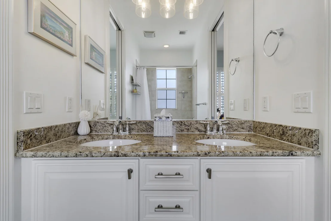 Photo of 3421 Duval Street