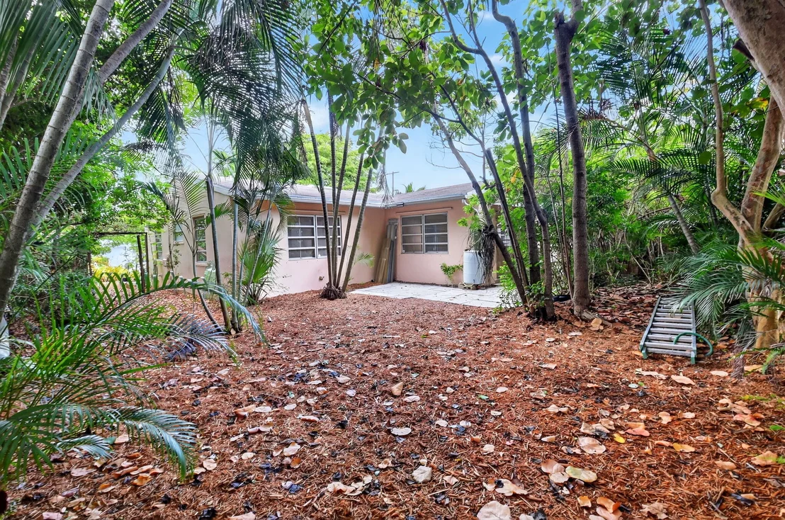 Photo of 702 Sunset Drive