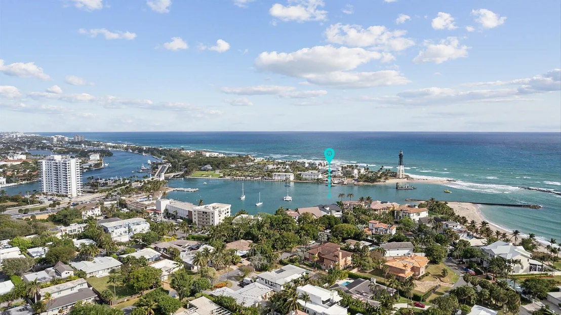 Photo of 2400 Bay Drive
