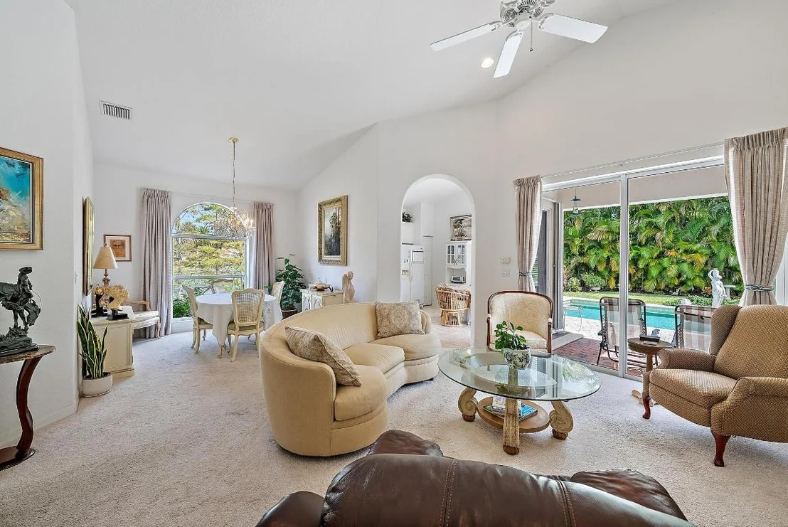 Photo of 6784 SE Twin Oaks Circle