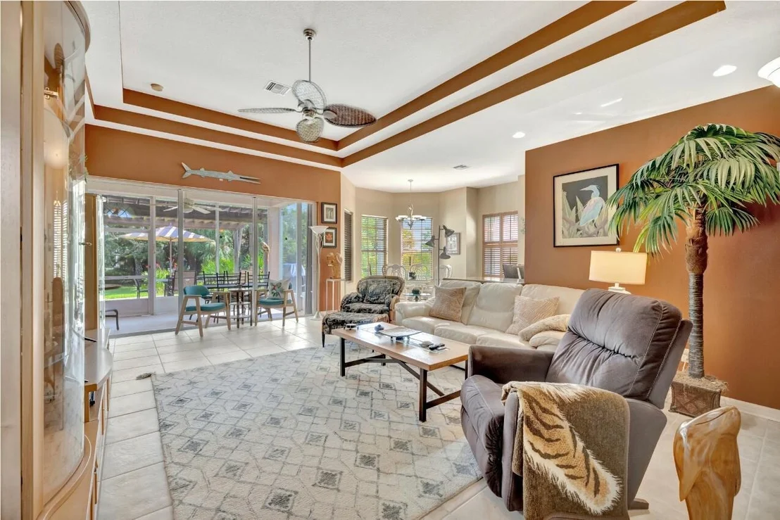 Photo of 56 Winghaven Lane