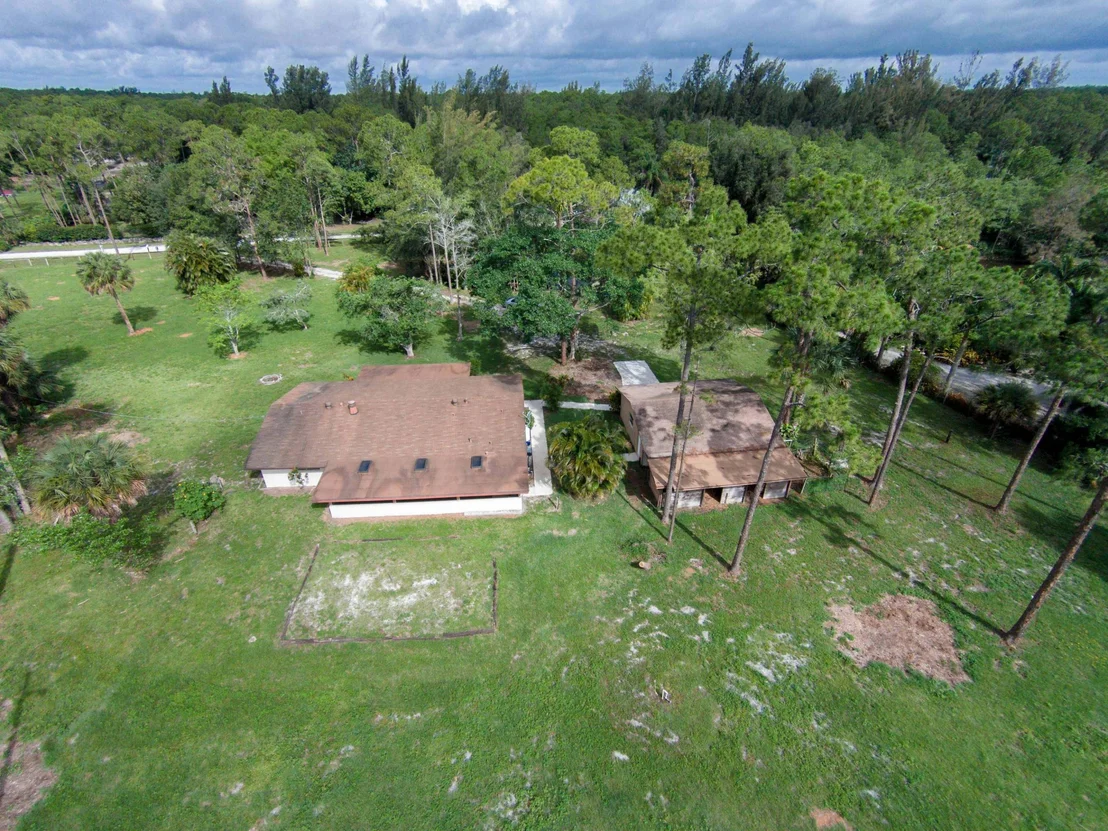 Photo of 1102 Hyde Park Road