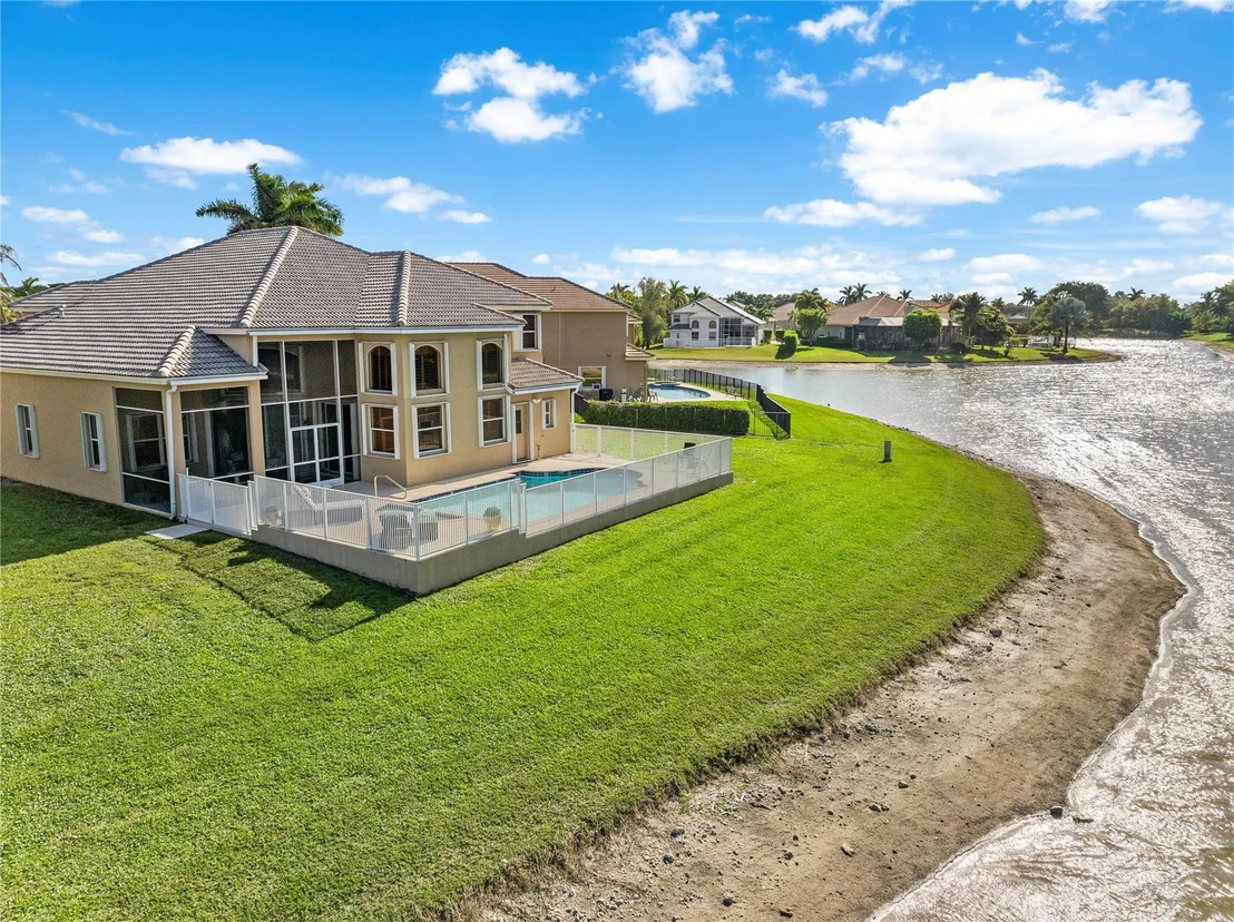 Photo of 12455 Antille Drive