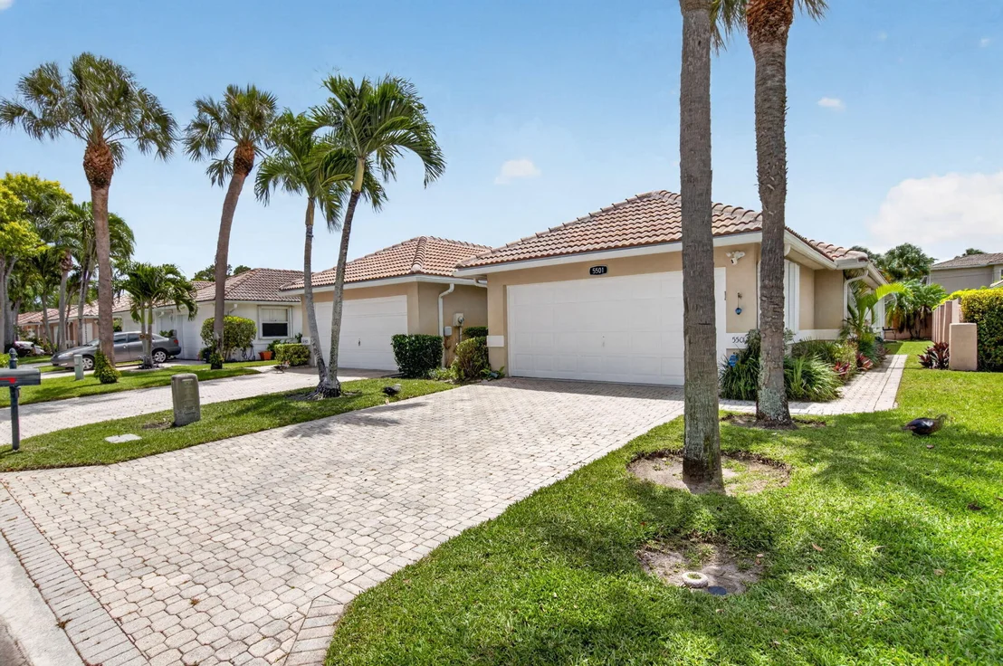 Photo of 5501 Grande Palm Circle