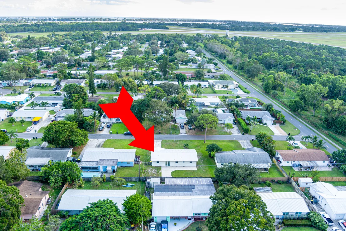 Photo of 1340 SE Sandpiper Lane