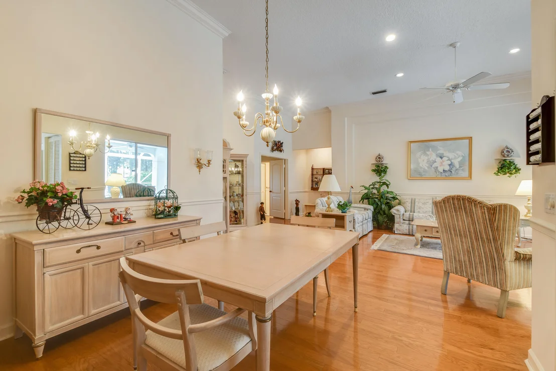 Photo of 224 Eagleton Estate Boulevard