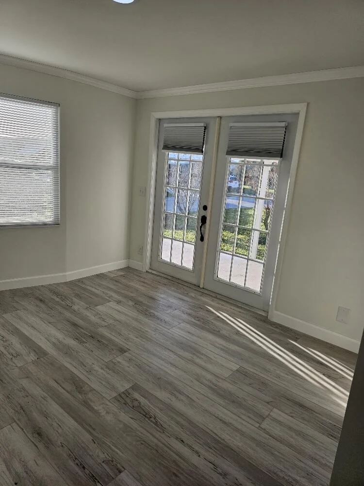 Photo of 179 NE Emerald Drive