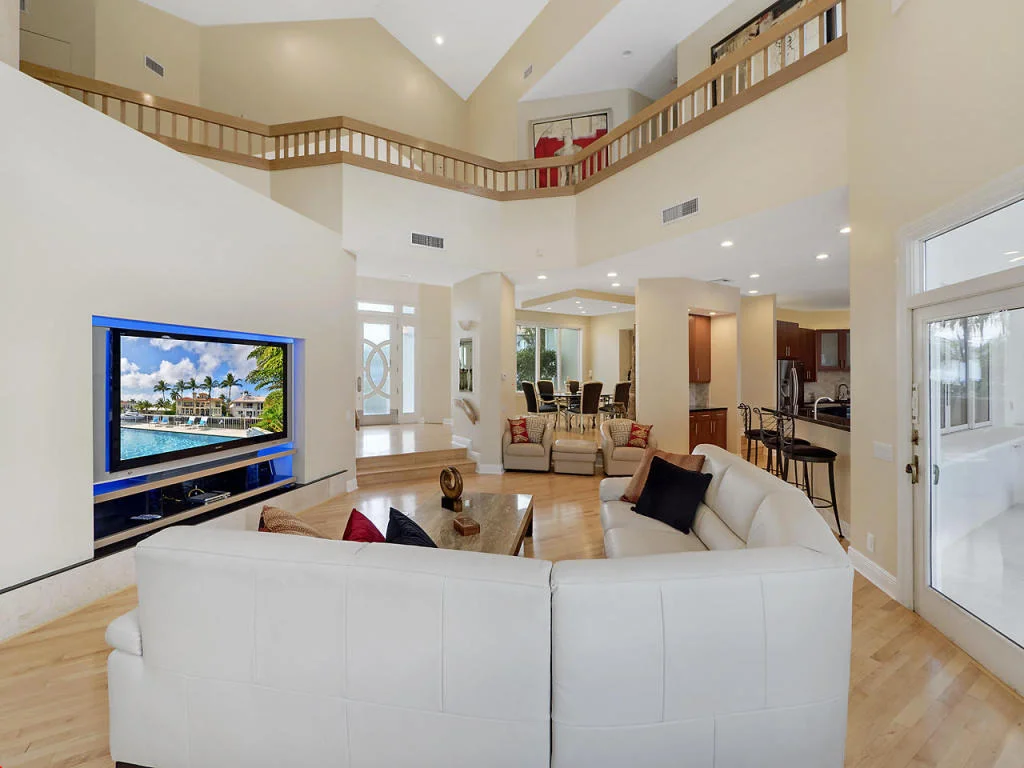 Photo of 939 Jasmine Drive