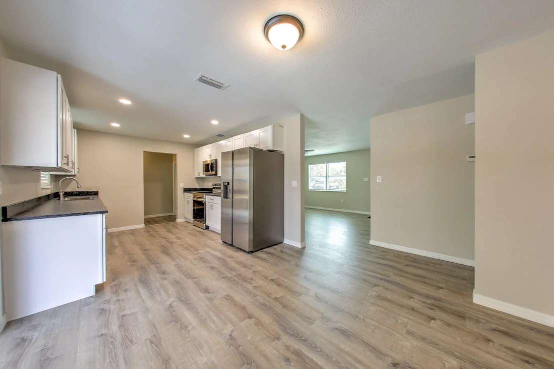Photo of 5103 Sunset Boulevard
