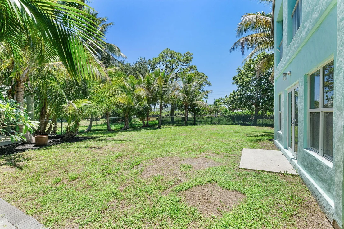 Photo of 7044 Thompson Road