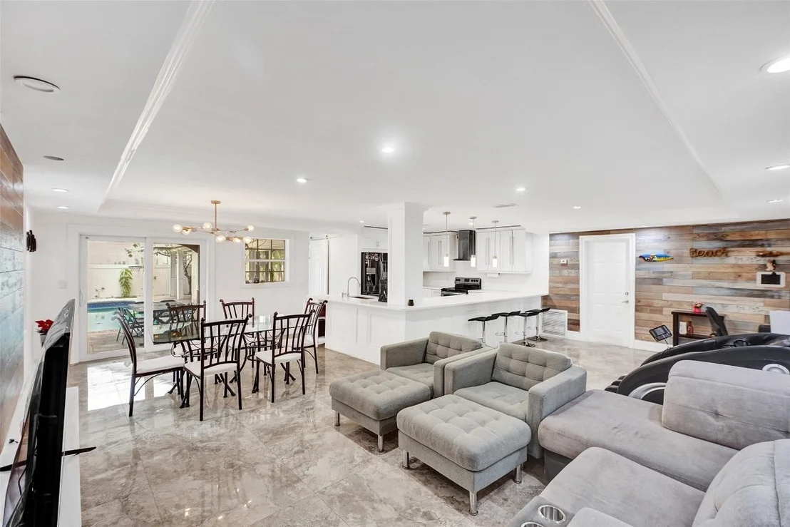 Photo of 2131 NW 4th Street