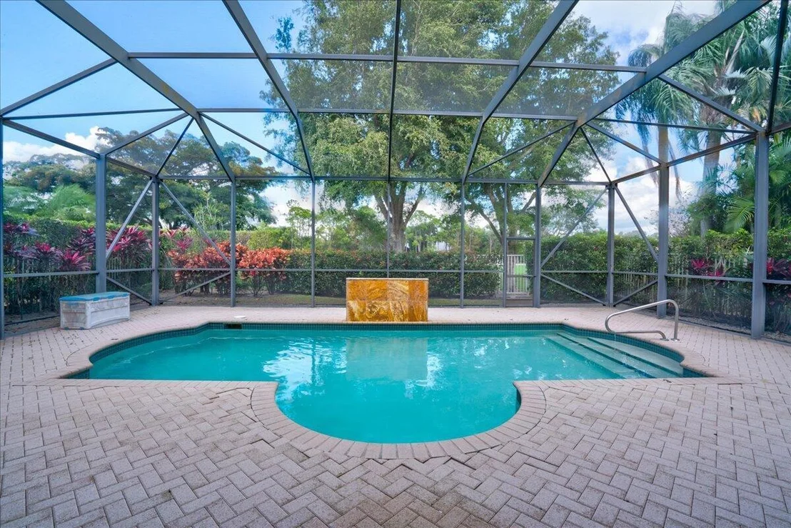 Photo of 10547 Laurel Estates Lane
