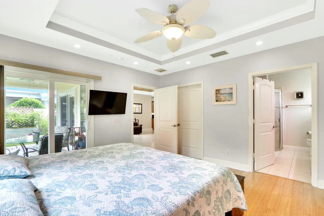 Photo of 17580 Cinquez Park Road E