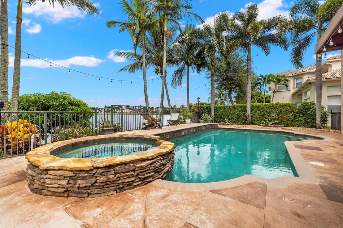 Photo of 1336 Beacon Circle
