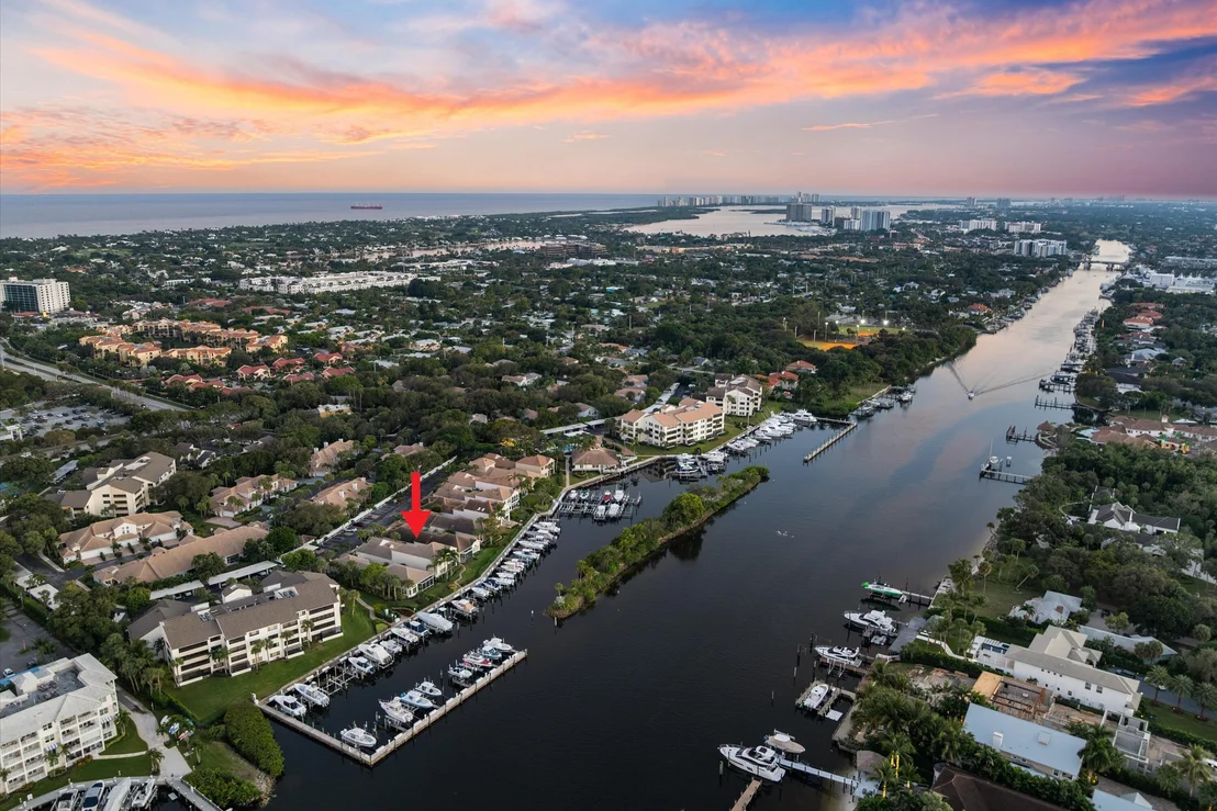 Photo of 602 Oak Harbour Drive