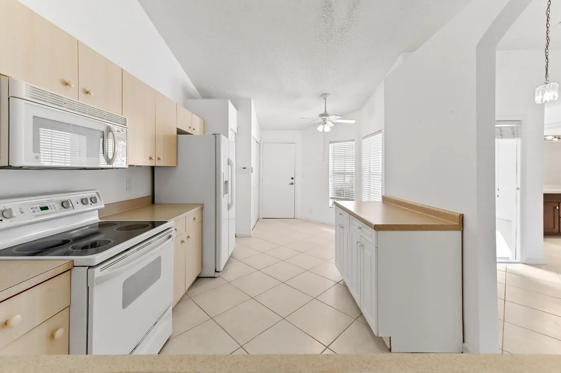 Photo of 6069 Heliconia Road