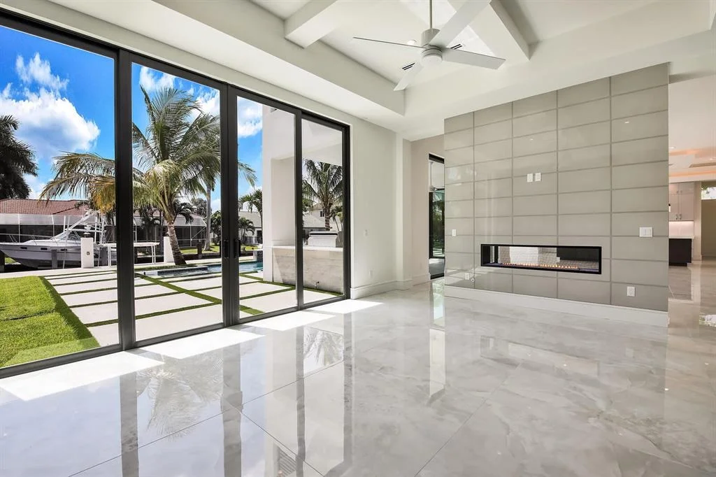Photo of 960 Banyan Drive