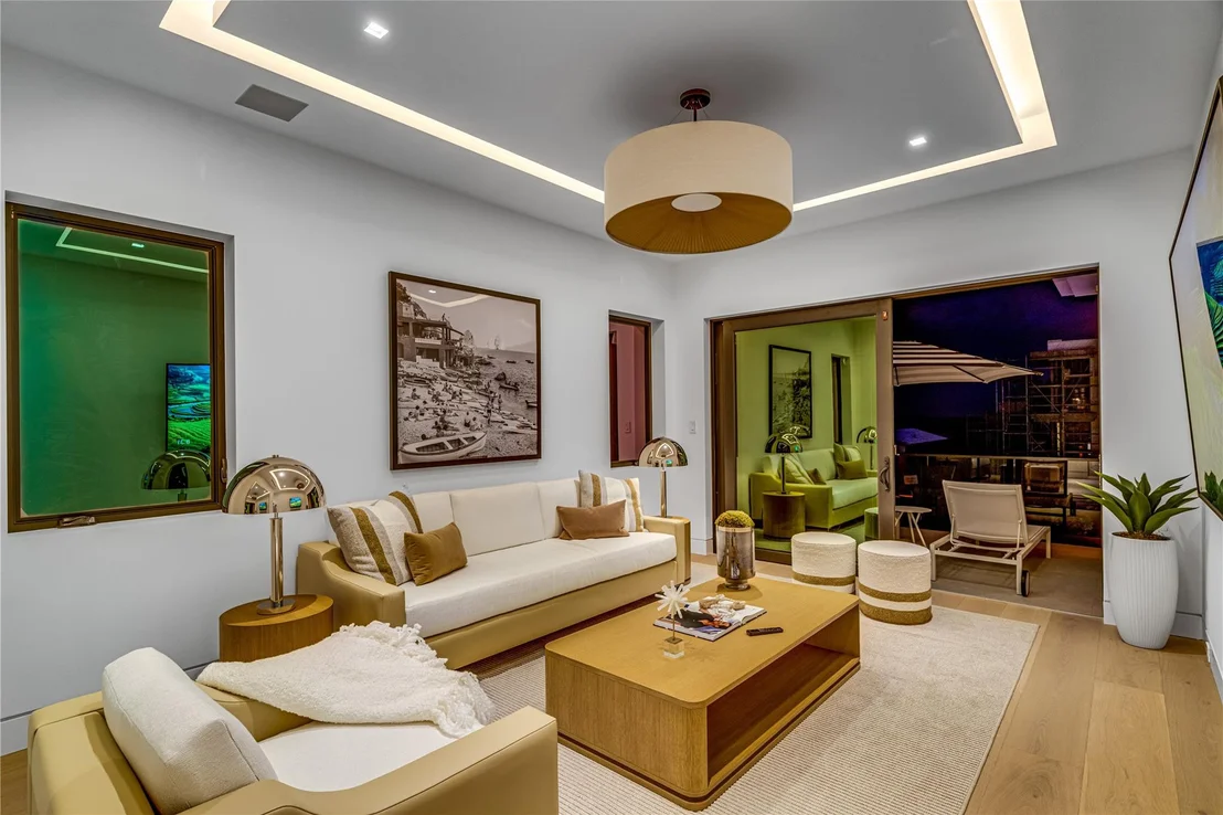 Photo of 6107 N Ocean Boulevard