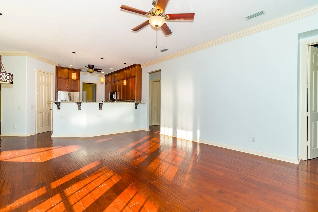 Photo of 7646 Red River Road