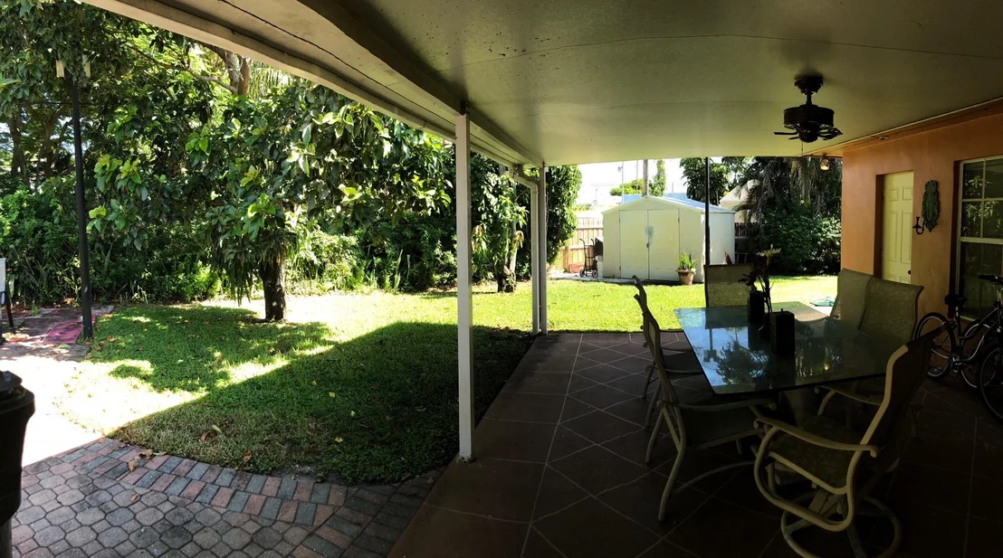 Photo of 819 Colonial Road