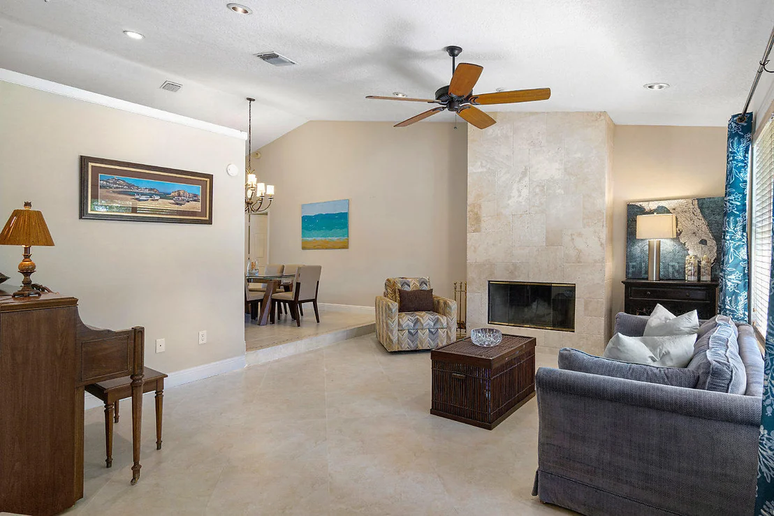 Photo of 772 Juniper Place