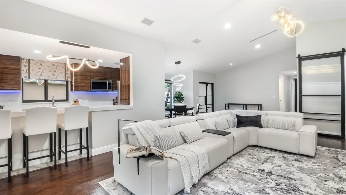 Photo of 11235 Clover Leaf Circle