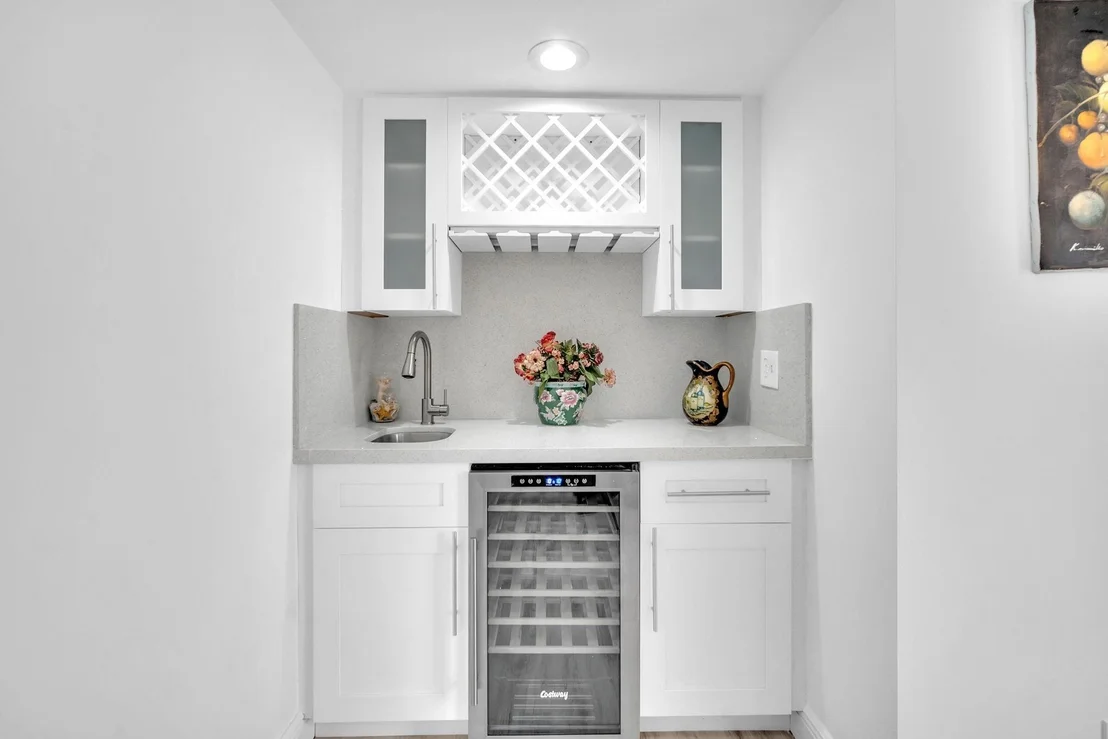 Photo of Unit 21C at 1420 Ocean Way