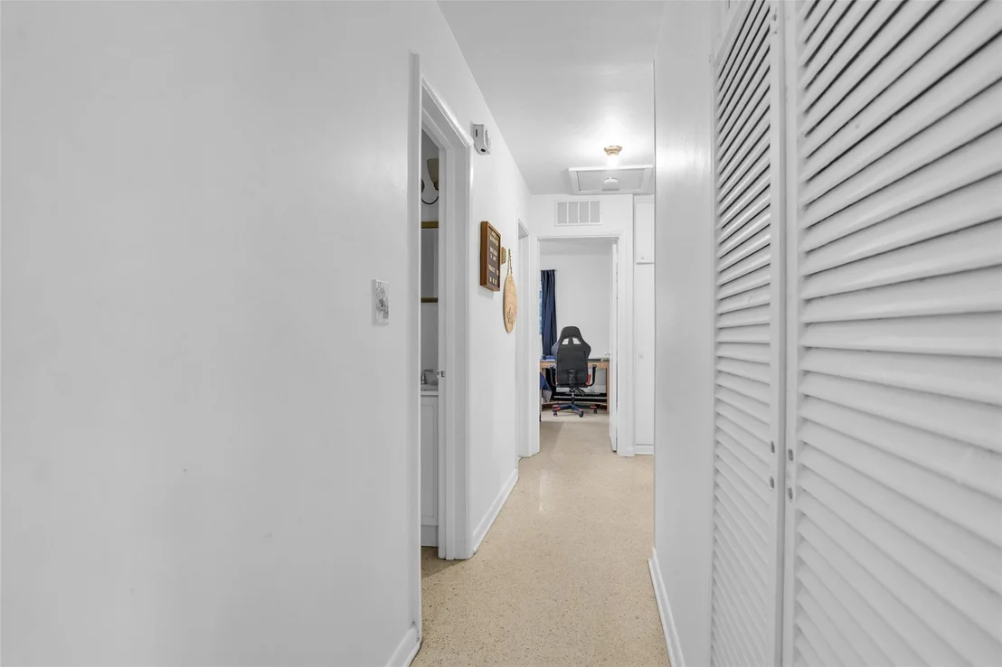 Photo of 300 Cavalier Road