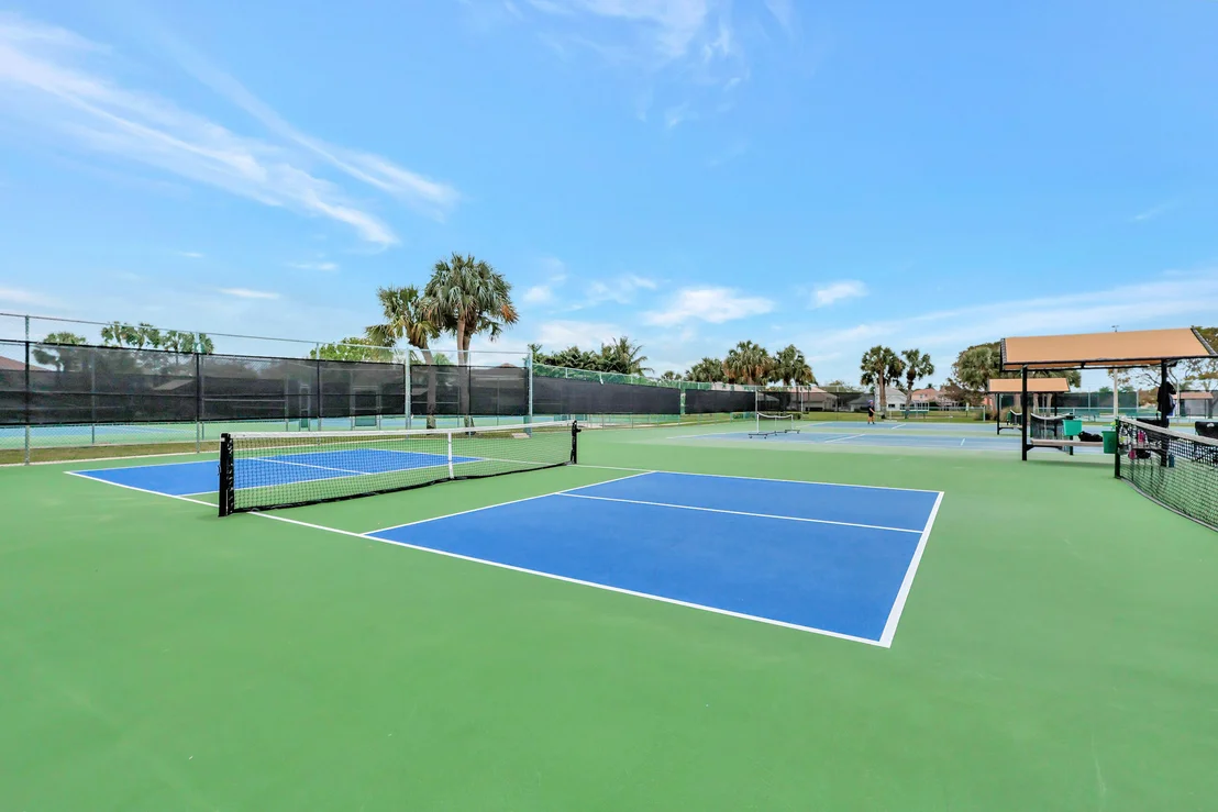 Photo of 1039 Egret Circle N