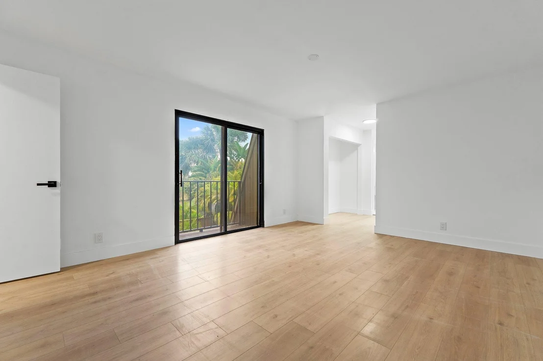 Photo of Unit 7C at 1420 Ocean Way