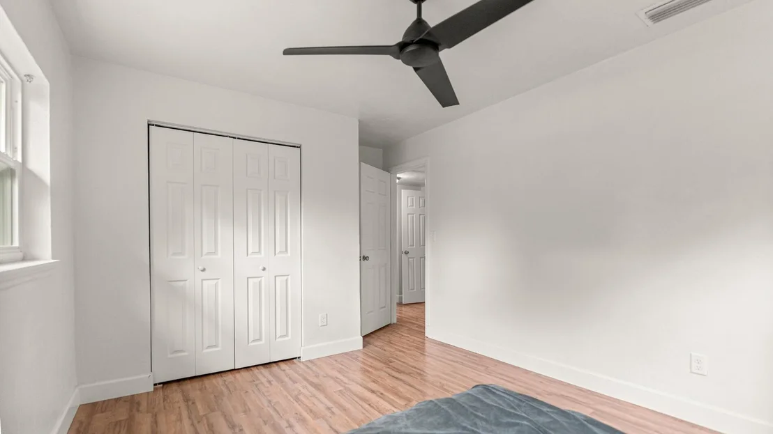 Photo of 1015 SE 10th Terrace