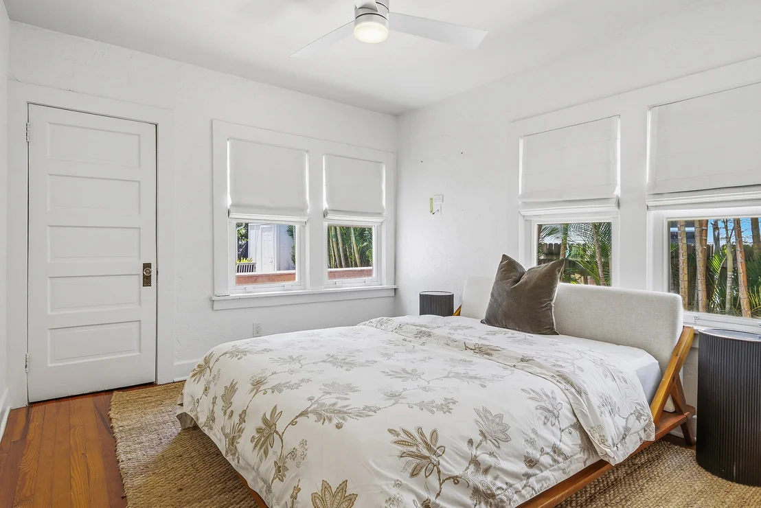 Photo of 810 Avon Road