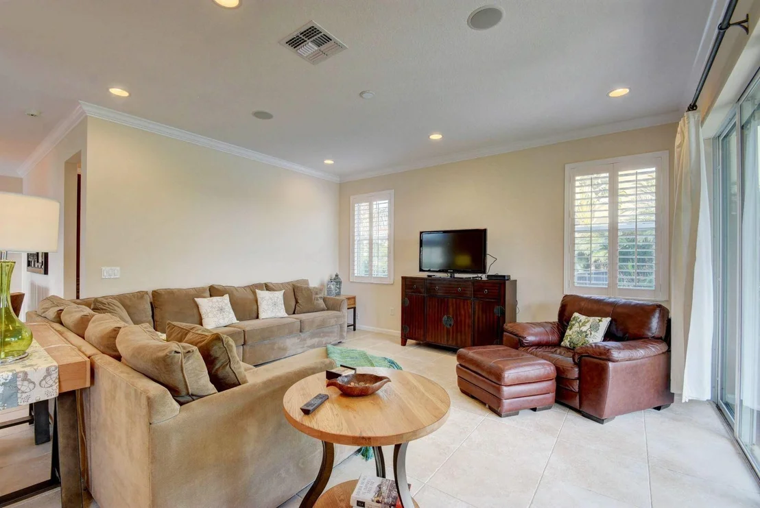Photo of 9536 Phipps Lane