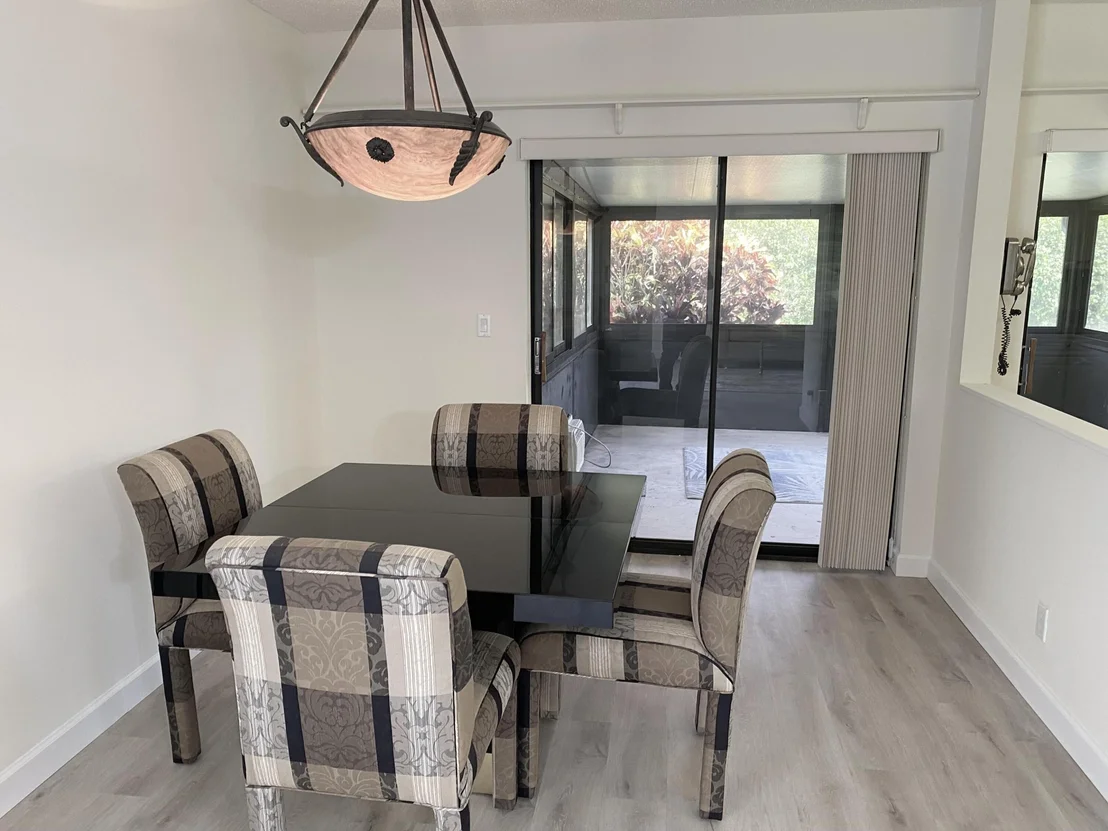 Photo of 5304 Mirror Lakes Boulevard